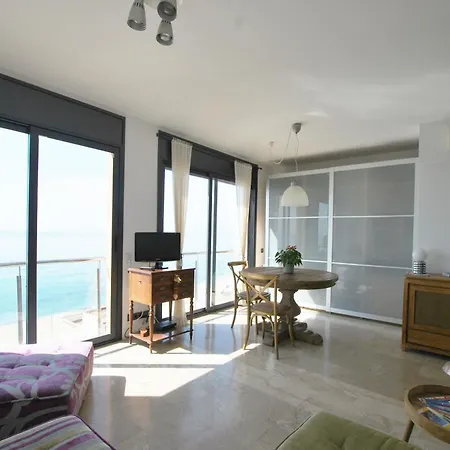 Waves And Sky Apartment *